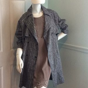 Forever 21 light jacket  classic black /white over